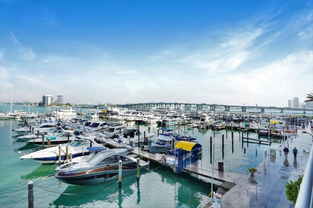 Visions! Water And Skyline Views! Brand New Appartamento Miami